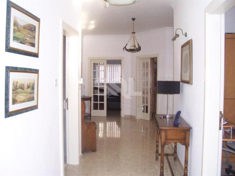 Maisonette in The Village To Rent