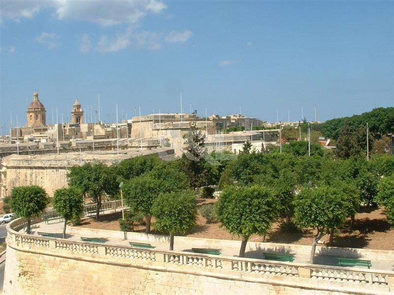 House of Character in Cospicua (Bormla) To Rent