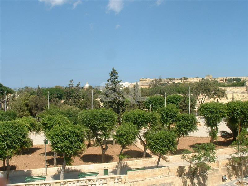 House of Character in Cospicua (Bormla) To Rent