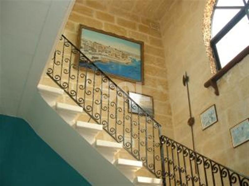 House of Character in Cospicua (Bormla) To Rent