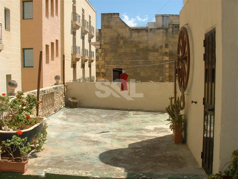 House of Character in Cospicua (Bormla) To Rent