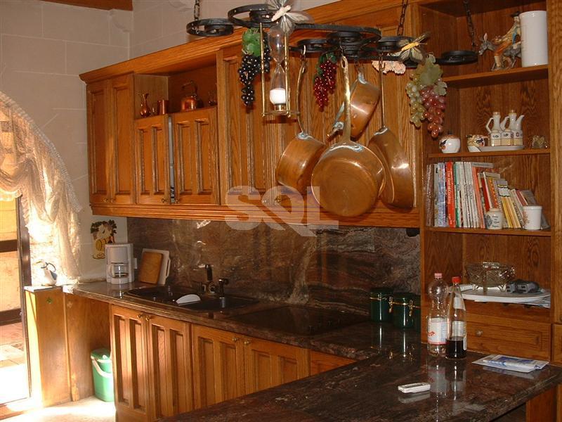 House of Character in Cospicua (Bormla) To Rent