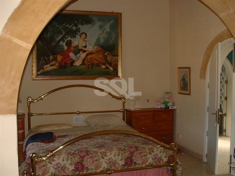 House of Character in Cospicua (Bormla) To Rent