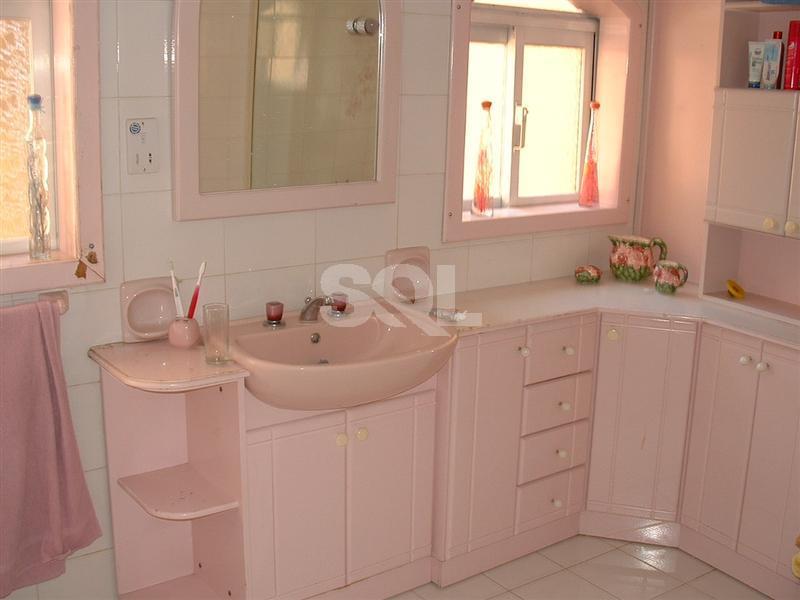 House of Character in Cospicua (Bormla) To Rent