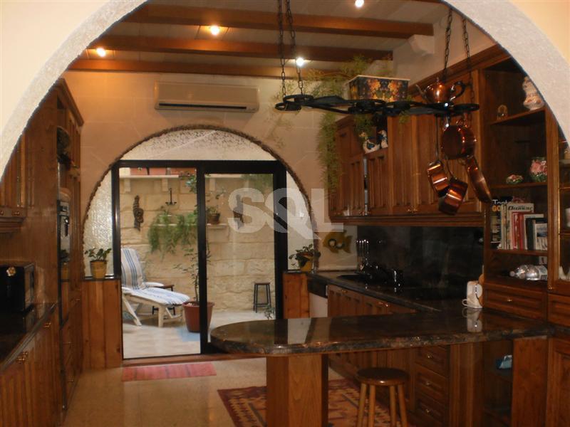 House of Character in Cospicua (Bormla) To Rent