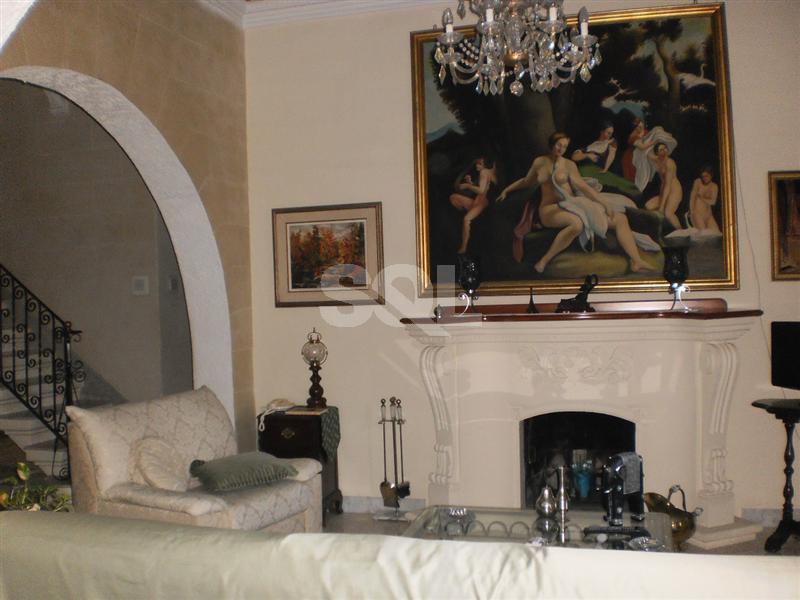 House of Character in Cospicua (Bormla) To Rent