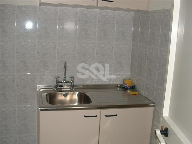 Retail/Catering in Ta' Xbiex To Rent