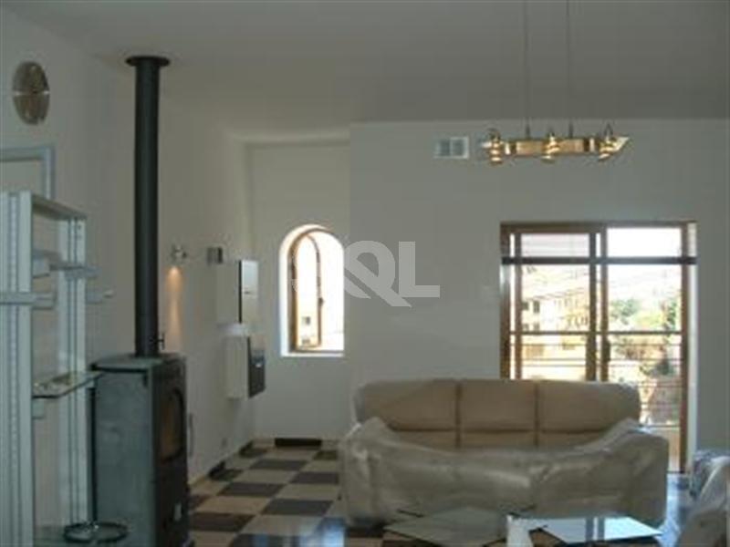 Maisonette in Ta' L-Ibrag To Rent