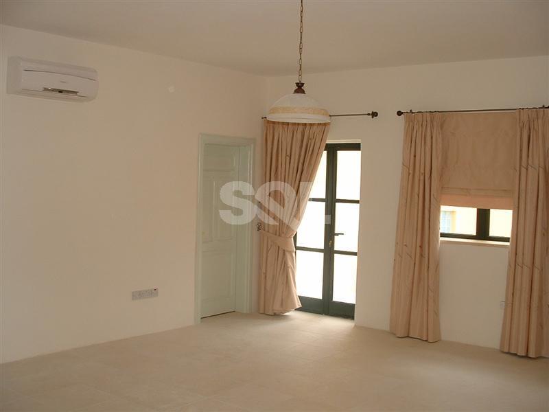 Villa in Lija To Rent