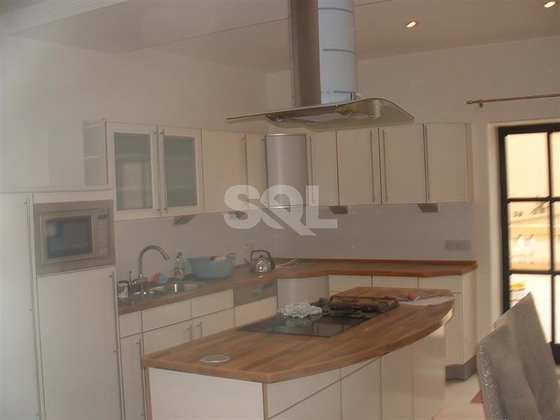 Villa in Lija To Rent
