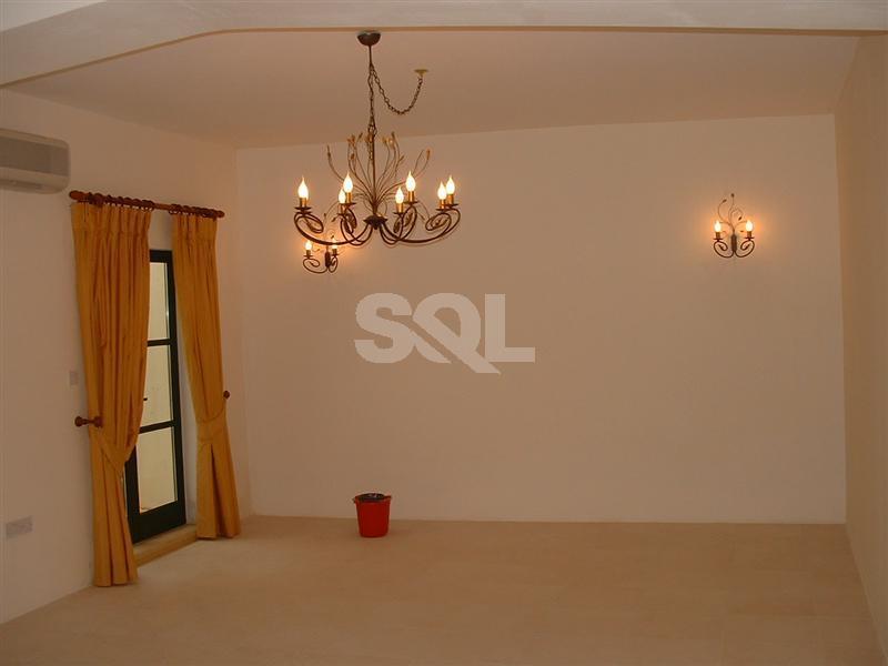 Villa in Lija To Rent