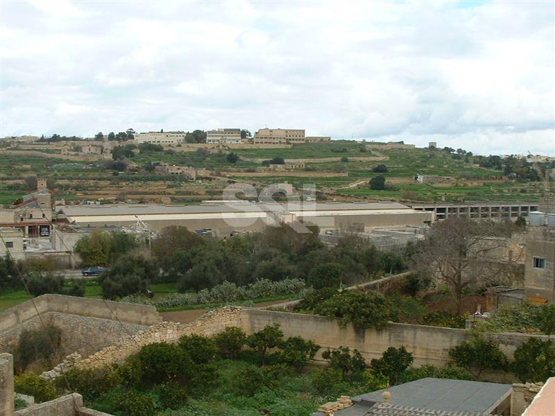 Villa in Lija To Rent