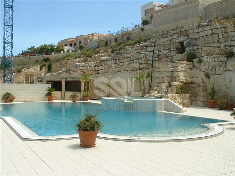 Apartment in Madliena For Sale / To Rent
