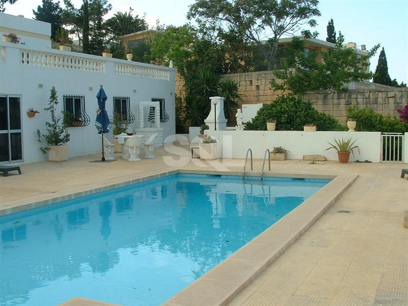 Villa in Mellieha To Rent