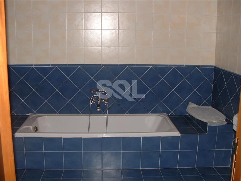 Farmhouse in Gharghur To Rent