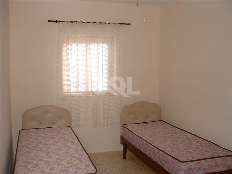 Terraced House in Pembroke To Rent