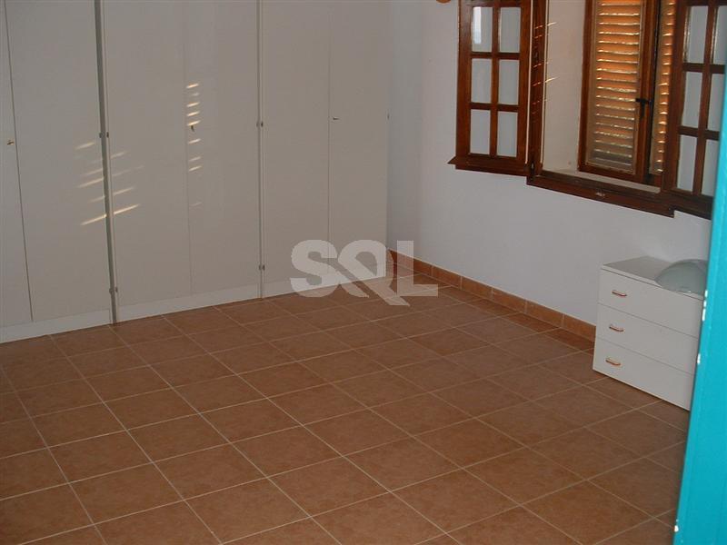 Villa in Madliena To Rent