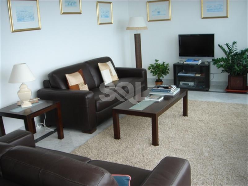 Penthouse in Sliema To Rent