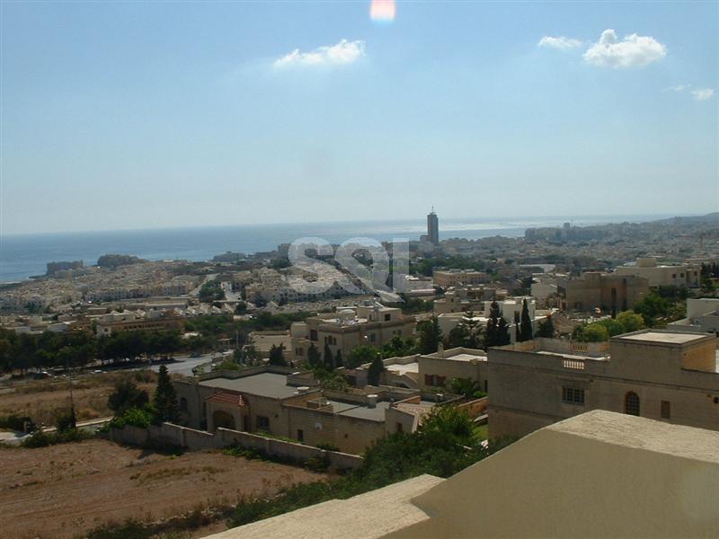 Duplex Penthouse in Madliena To Rent