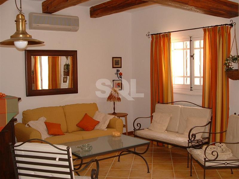 Farmhouse in Wardija To Rent