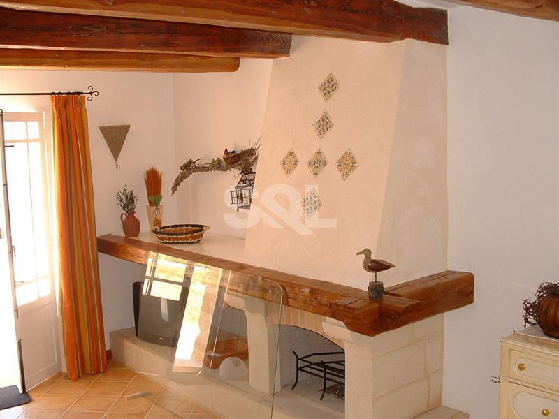 Farmhouse in Wardija To Rent