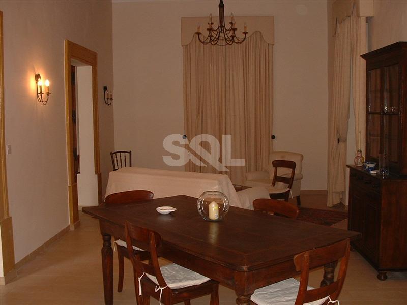 Villa in Attard To Rent