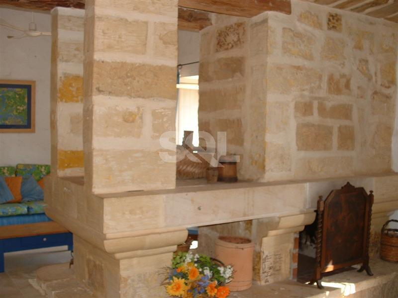 Farmhouse in Wardija To Rent