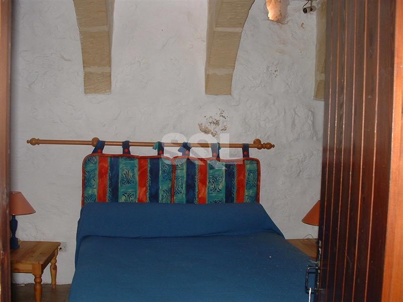 Farmhouse in Wardija To Rent