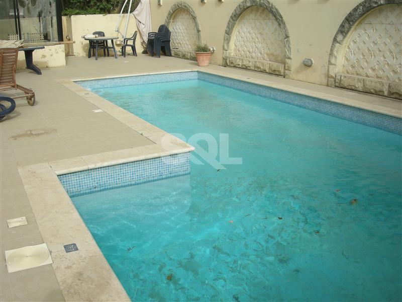 Bungalow in Naxxar To Rent