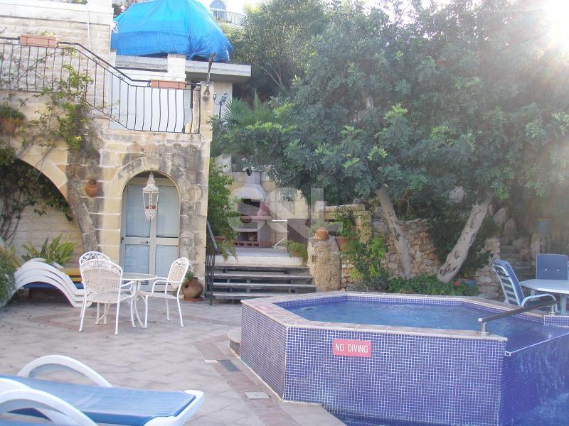 Bungalow in Mellieha To Rent