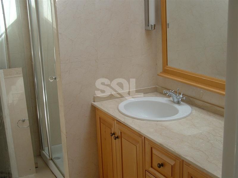 Villa in Madliena To Rent