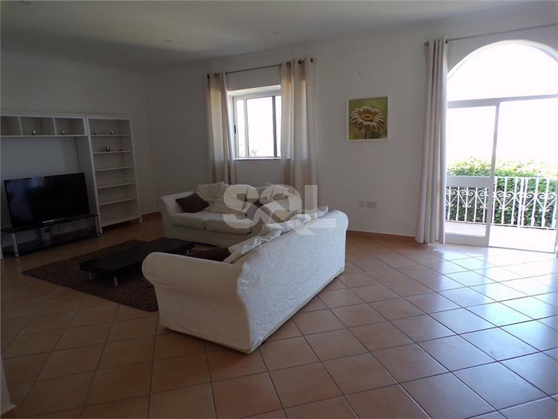 Villa in Madliena To Rent