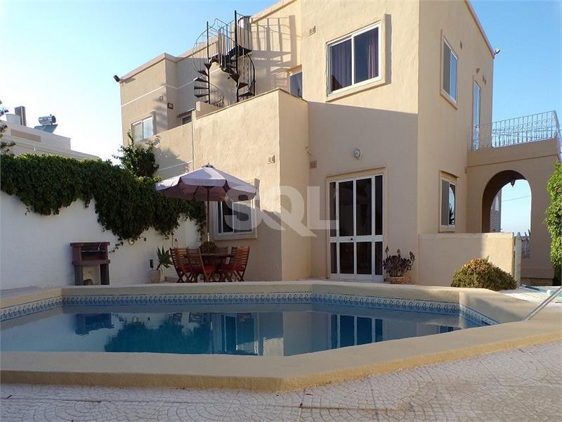 Villa in Madliena To Rent
