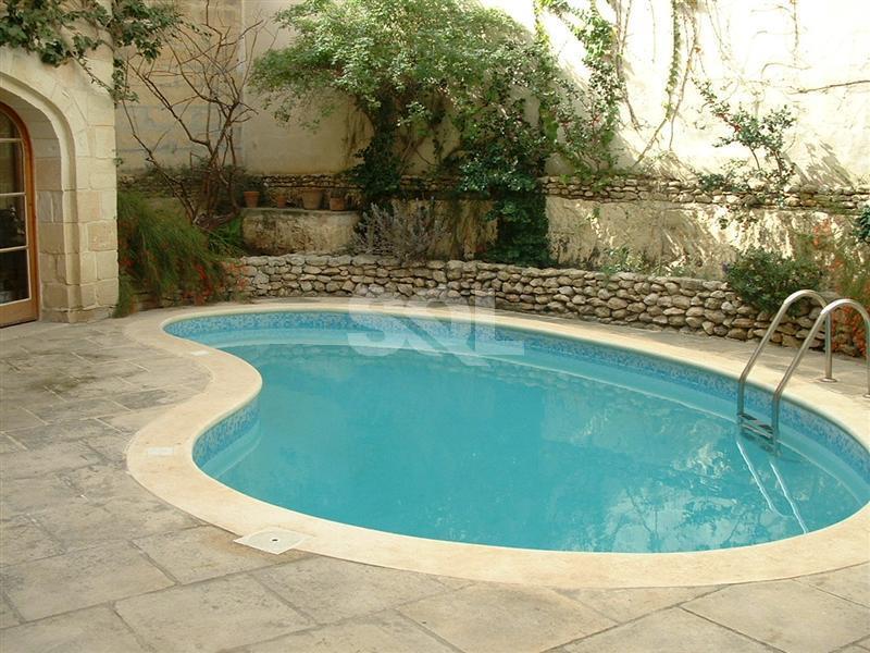 Farmhouse in Burmarrad To Rent