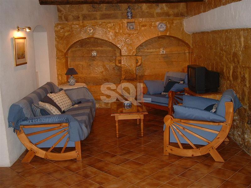 House of Character in San Pawl Tat-Targa To Rent
