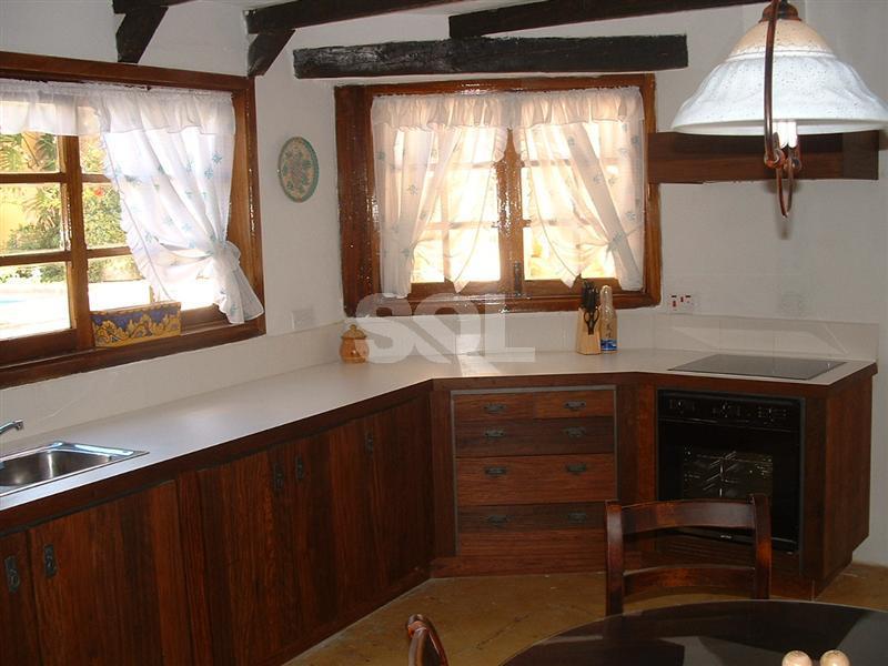 House of Character in San Pawl Tat-Targa To Rent