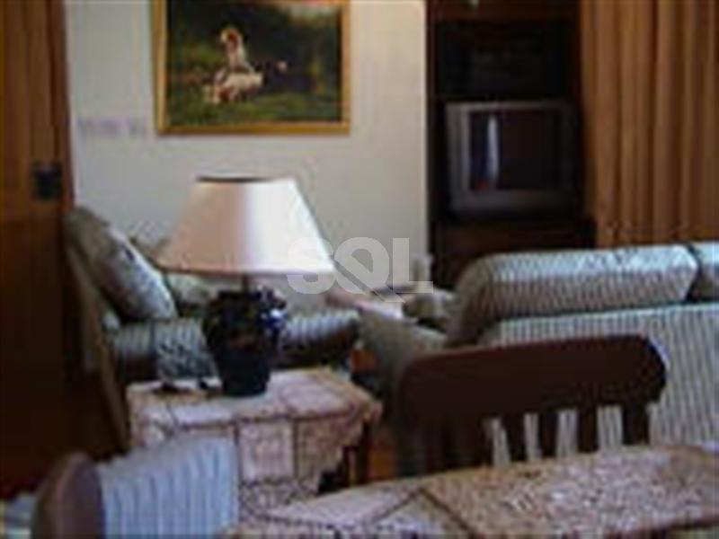 Penthouse in St. Andrews To Rent