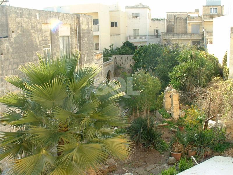 House of Character in Attard To Rent