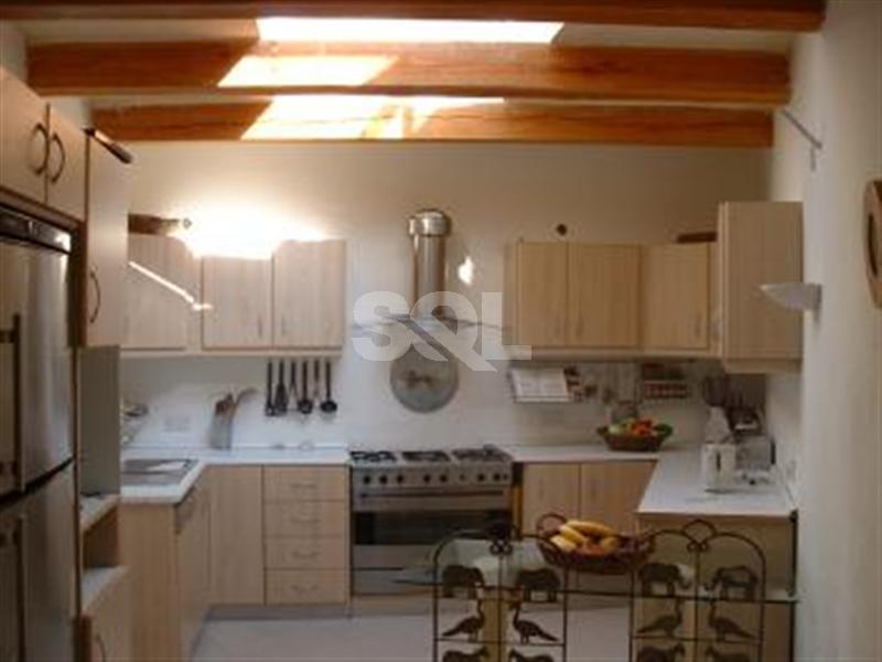 House of Character in Attard To Rent