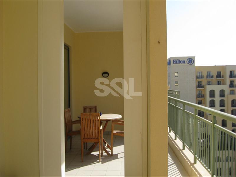 Apartment in Portomaso To Rent