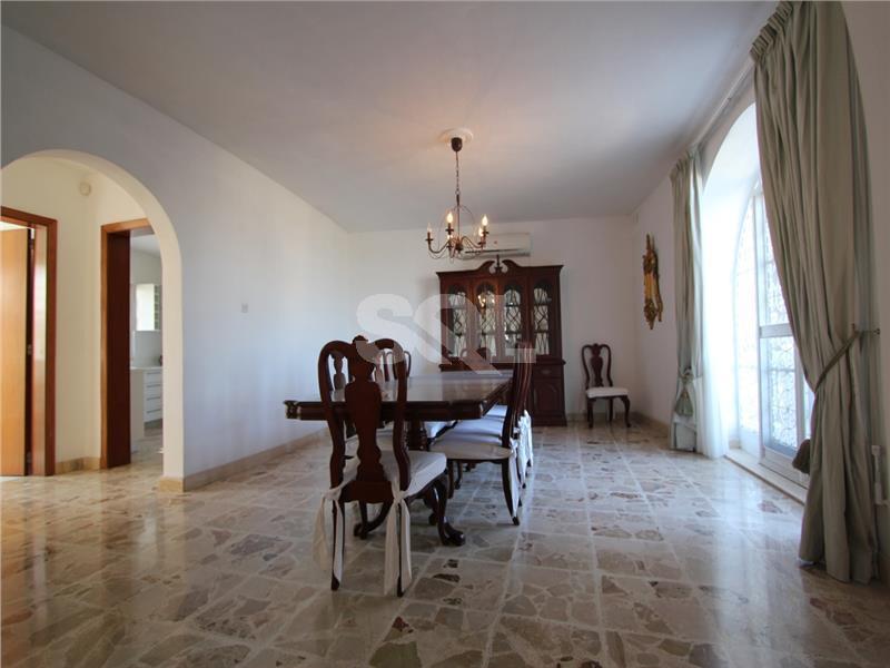 Bungalow in High Ridge To Rent