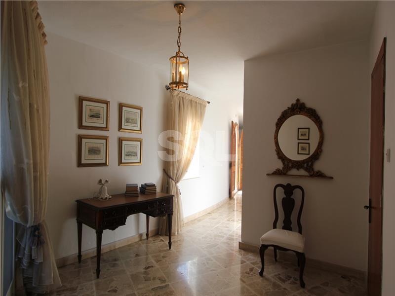 Bungalow in High Ridge To Rent