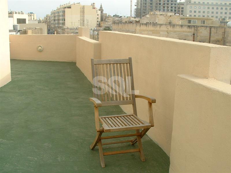 Penthouse in Sliema To Rent