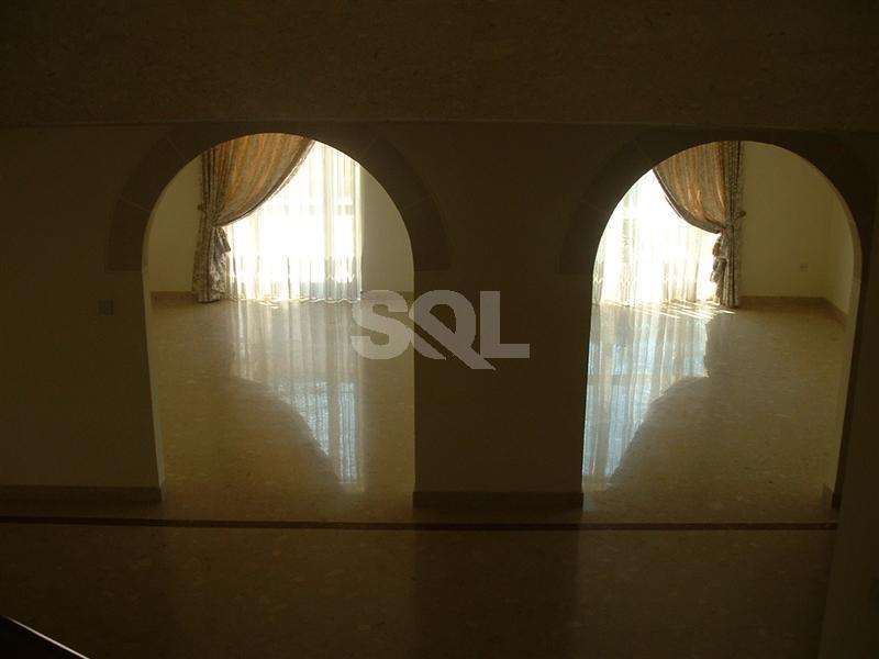 Villa in Madliena To Rent