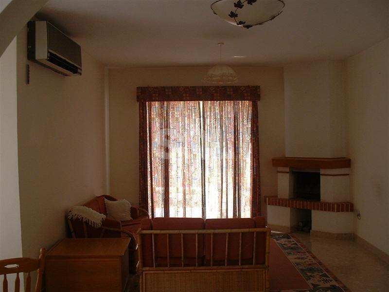 Villa in Madliena To Rent