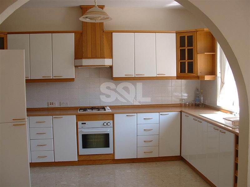 Villa in Madliena To Rent