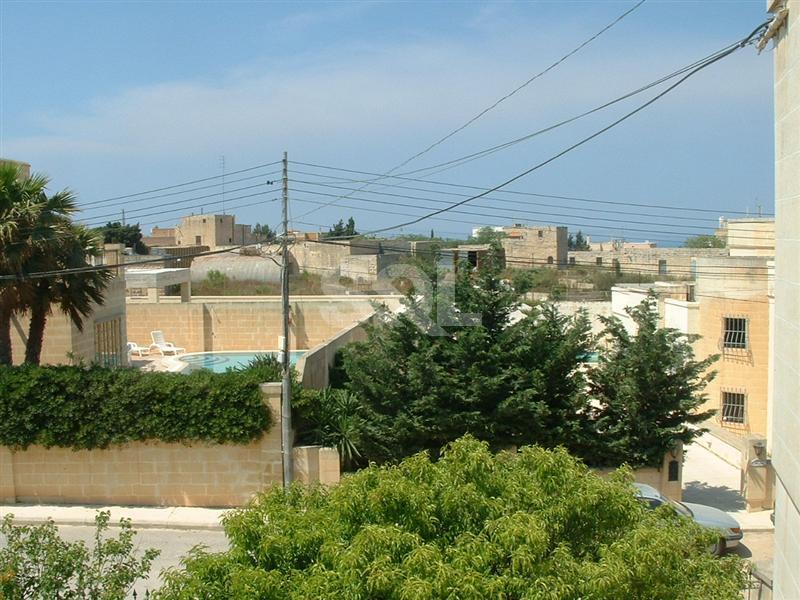 Villa in Madliena To Rent