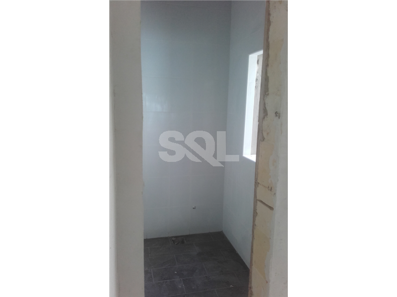 Retail/Catering in Ta' Xbiex To Rent