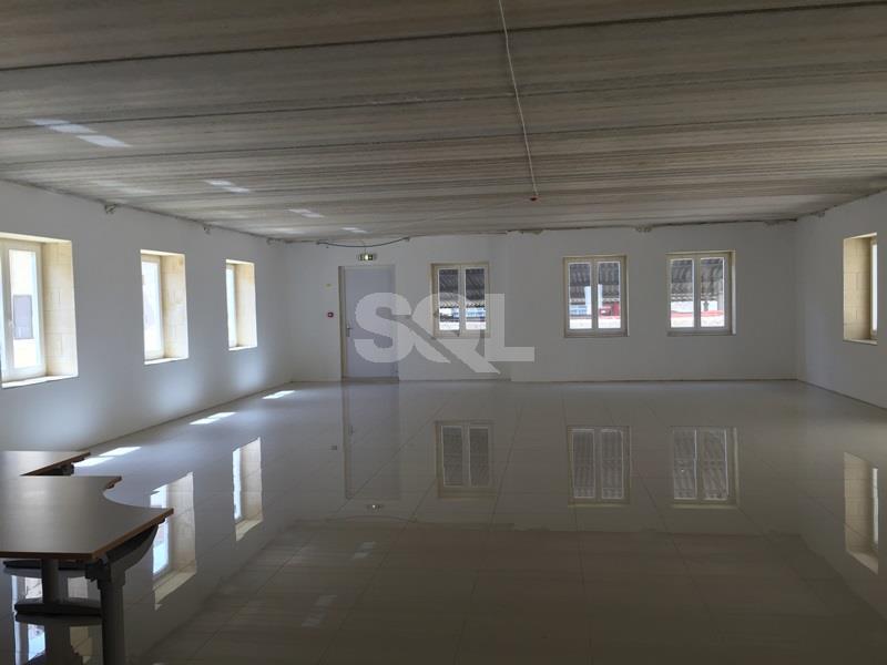 Office in Marsa To Rent