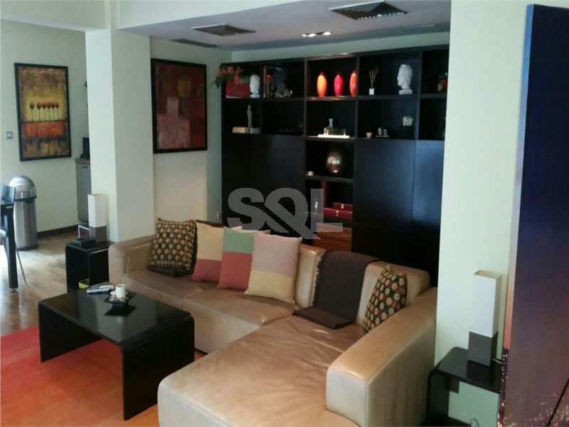 Apartment in Ta' Xbiex To Rent